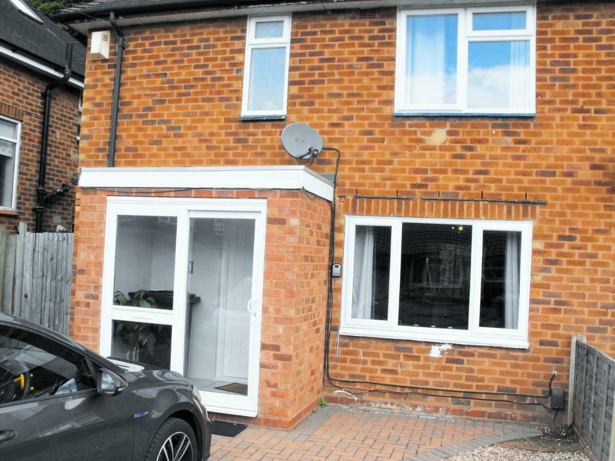 3-Bedroom Comfy Home In Solihull Esterno foto